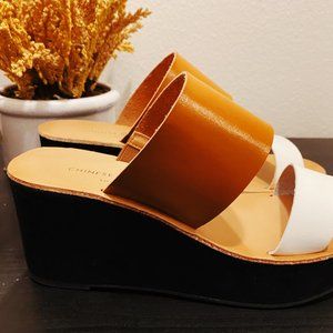Chinese Laundry Orchid Leather Open Toe Sandals